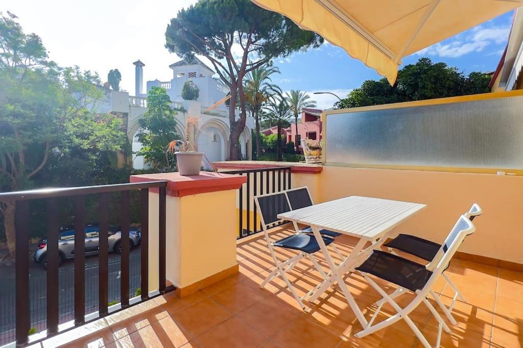 Apartment Oleholidays 113 Romana Playa Junto Al Mar Marbella