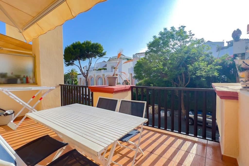 Apartment Oleholidays 113 Romana Playa Junto Al Mar